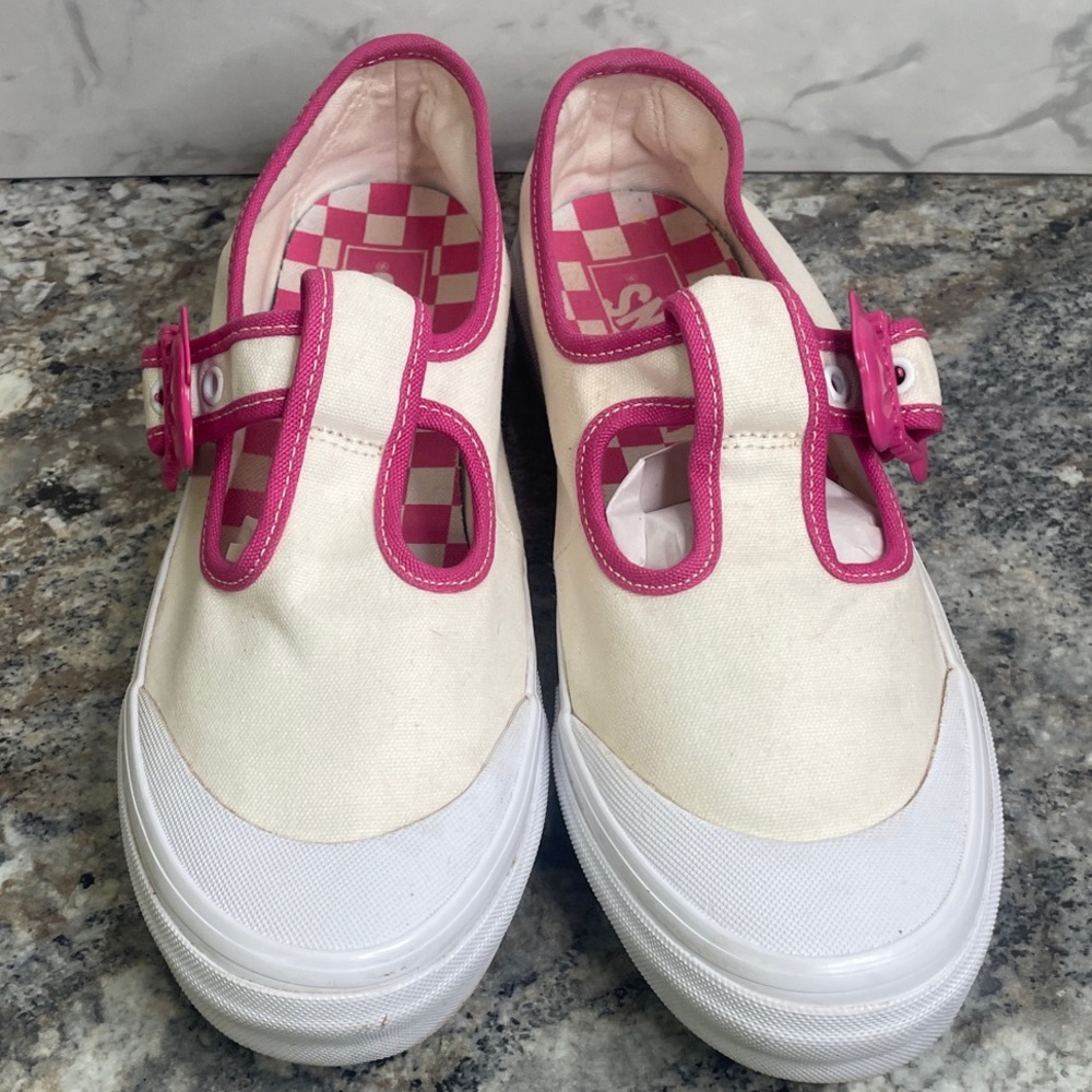 Vans X Barbie Style Mary Jane Skate 93 DX “White Pink” Sneaker Women’s Size 11